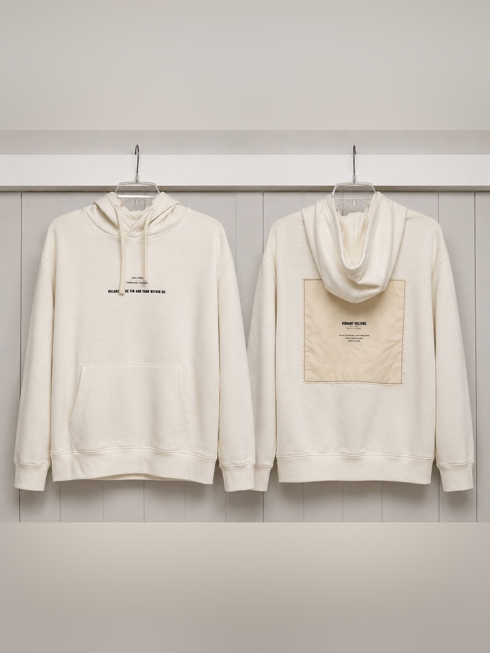 Denim & Flower by Ricky Singh Women’s Cream Graphic Hoodie – Size M – NWT